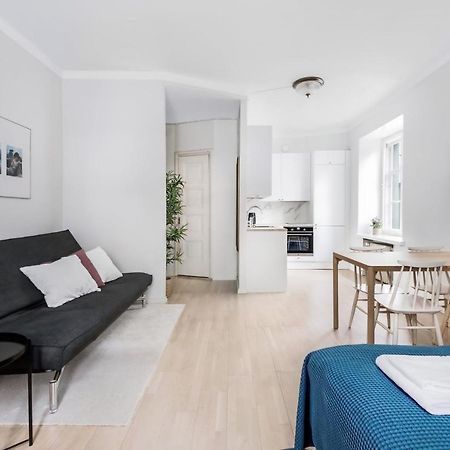 Wehost Modern Scandinavian Studio In Trendy Kallio Helsinki Luaran gambar